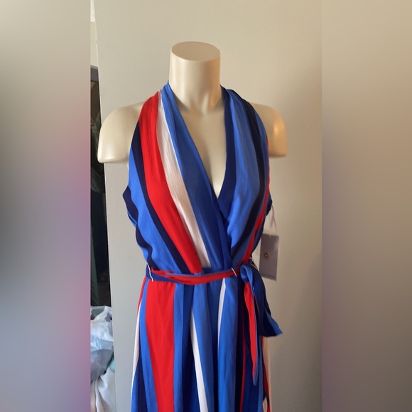 JULIA JORDAN
Women's Halter Surplus Hi-Low Belted Midi Dress In Blue Multi - Picture 15 of 16